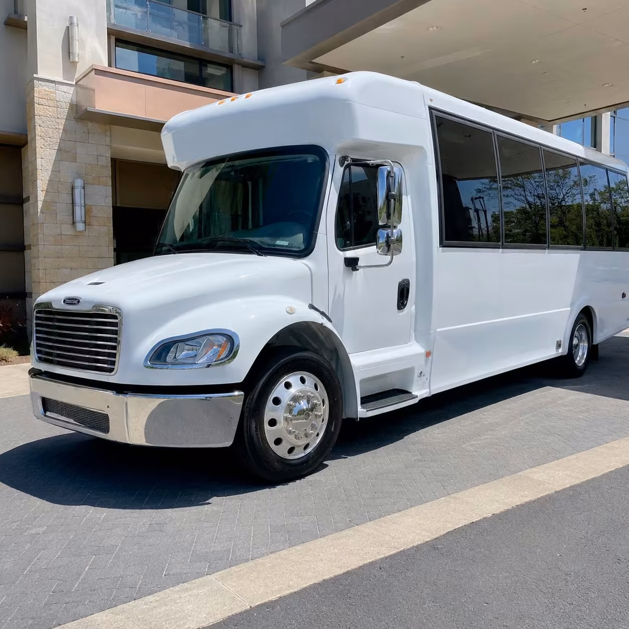 15 passenger minibus