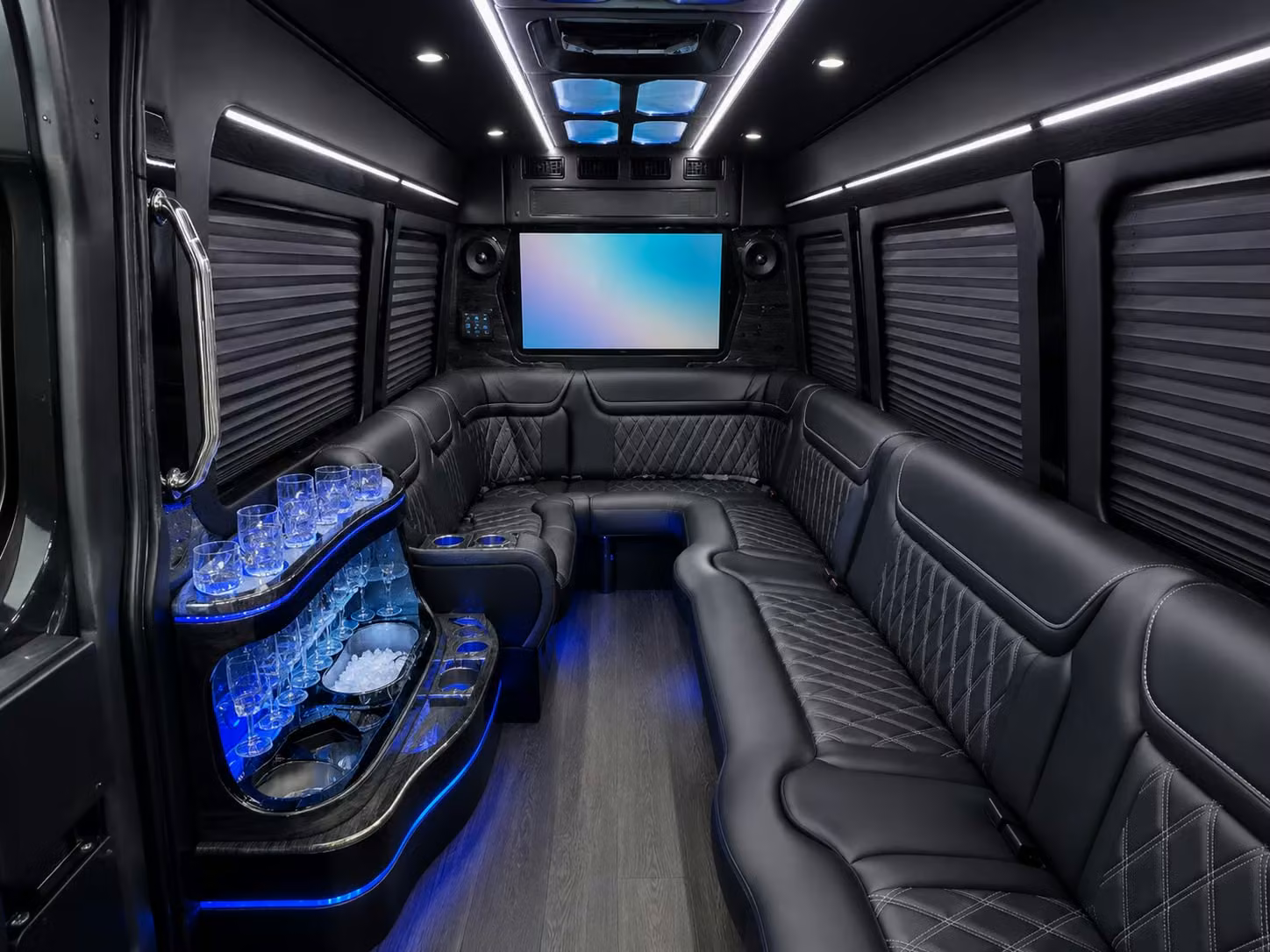chinocharterbus com helps you book chino school field trip and group event transportation